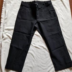 SOHO Stretch Capri Pants